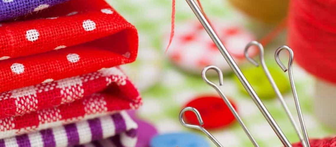 Quilting-Fabric-and-Pins